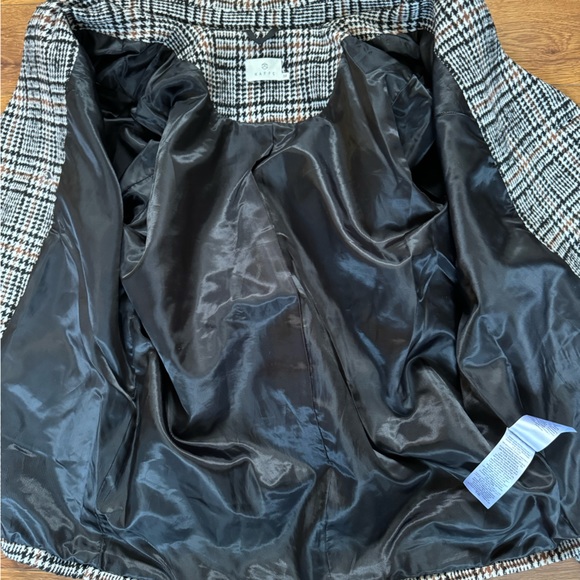 Oversized Tweed Double Breasted Blazer - Picture 4 of 9